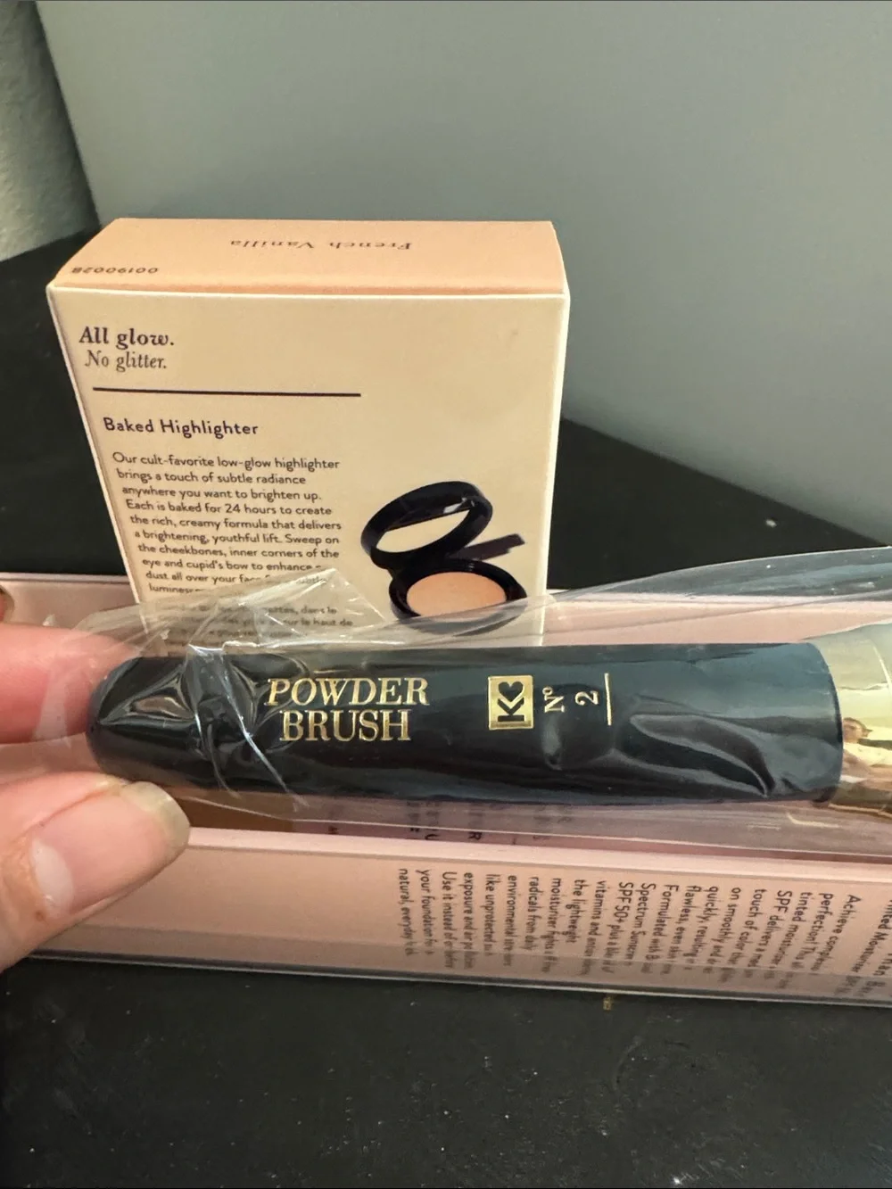 Laura Geller Better Than Baked, Baked Highlighter and Powder Brush